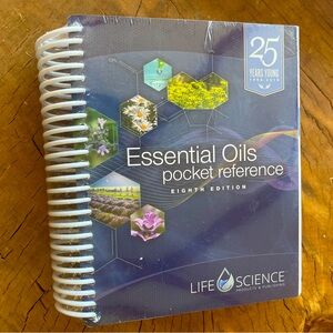 New 8th Edition Essential Oil Pocket Reference